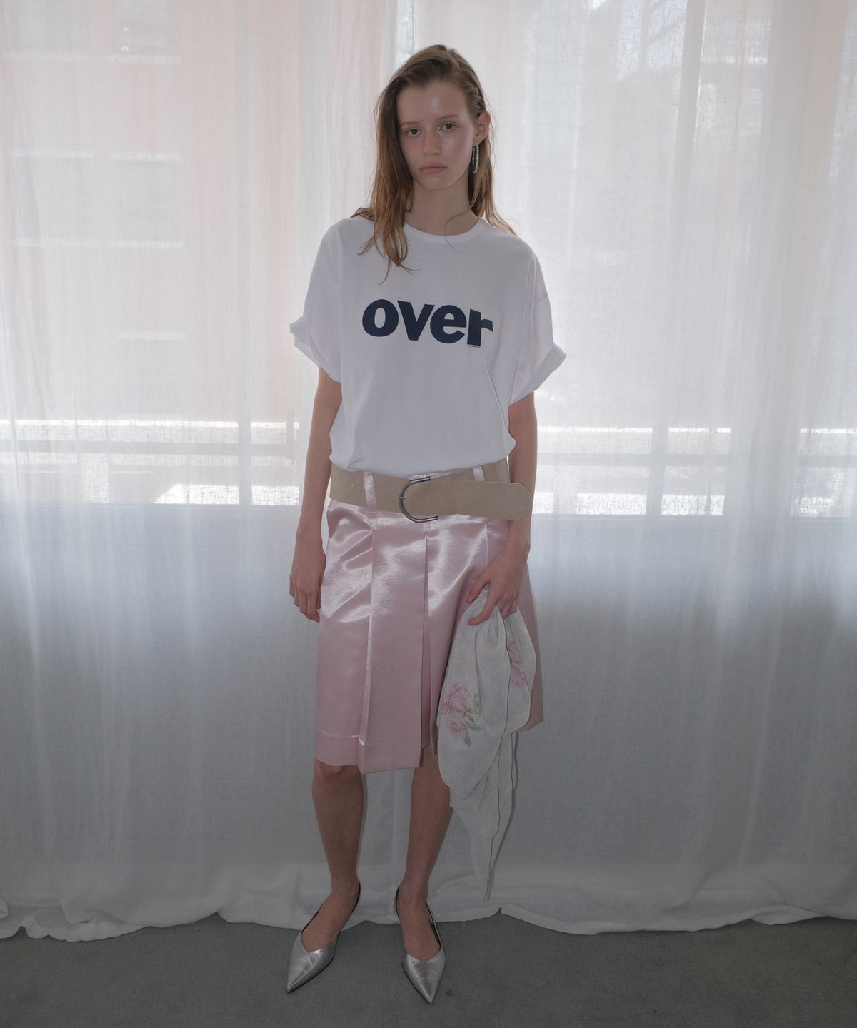 오버듀플레어(OVERDUEFLAIR) OVER LETTERING T-SHIRT_WHITE