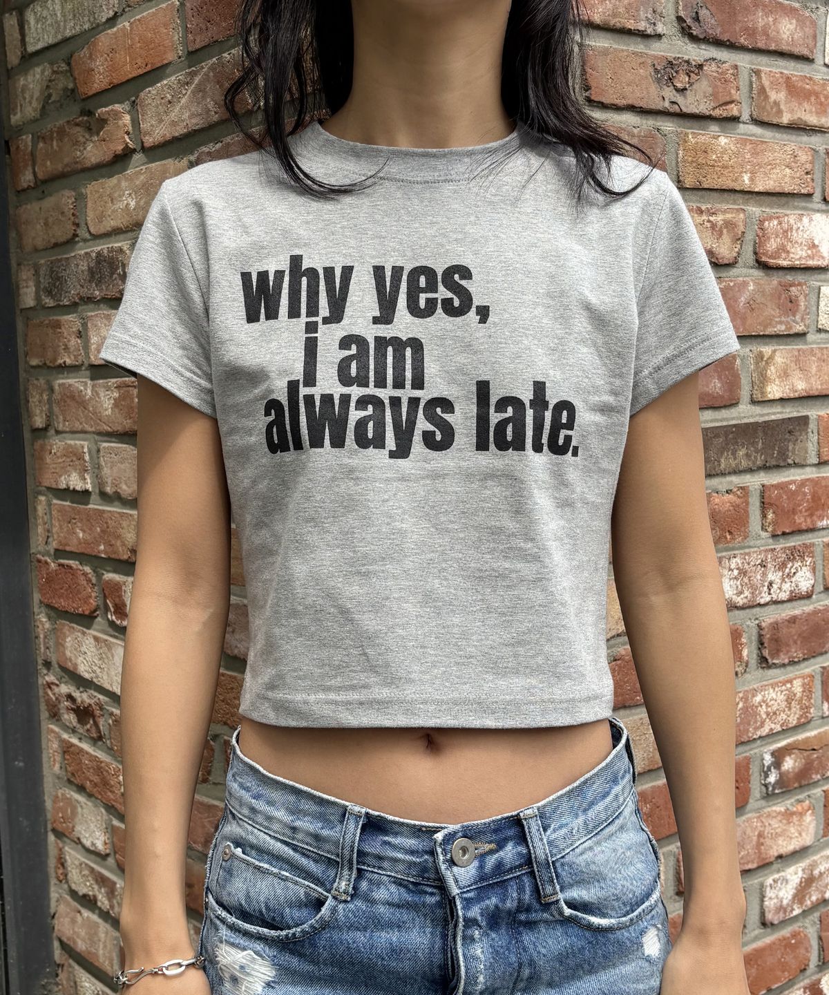 크루치(KRUCHI) Always late Crop T-shirt (GREY)