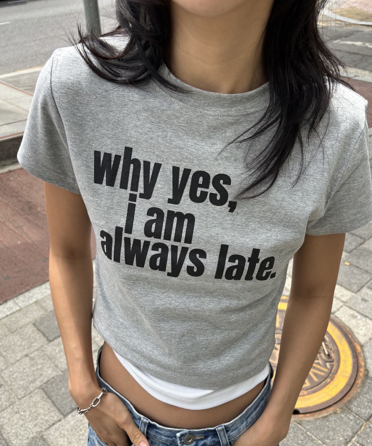 크루치(KRUCHI) Always late Crop T-shirt (GREY)