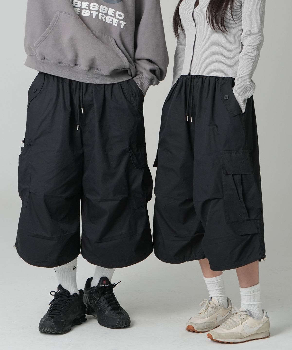 락트개러지(ROCKED GARAGE) [UNISEX]버뮤다 투웨이 와이드 카고 파라슈트 쇼츠 [블랙]