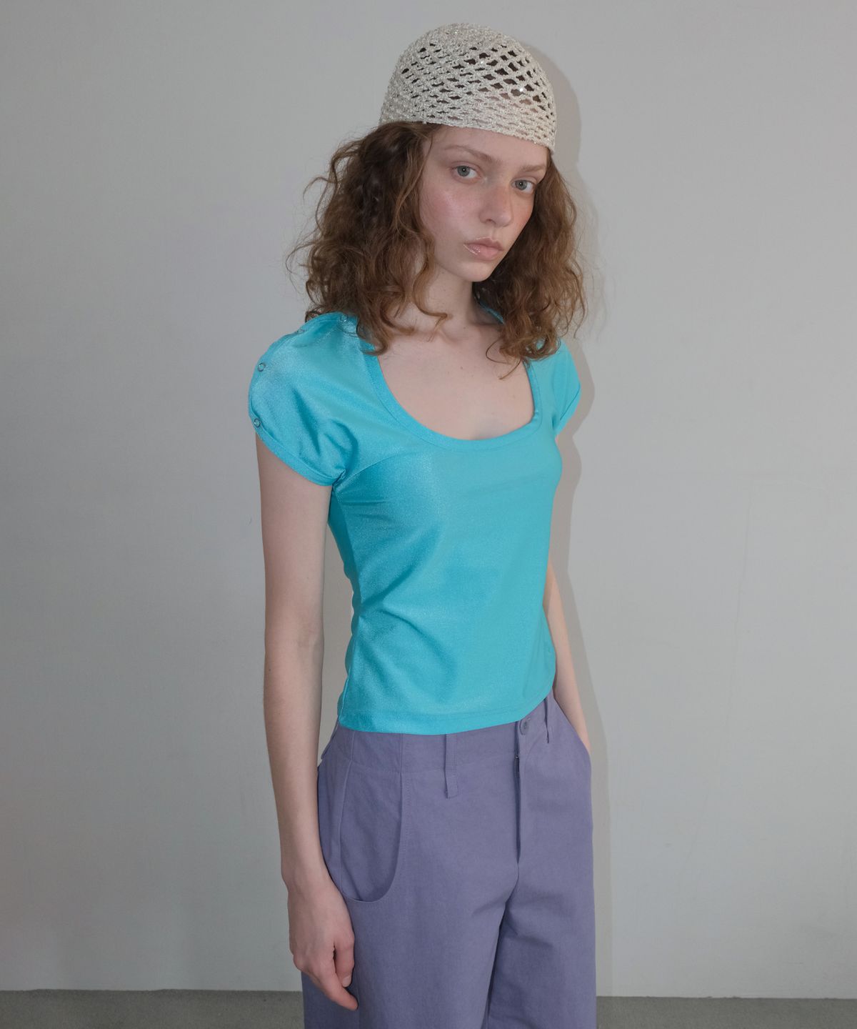 오버듀플레어(OVERDUEFLAIR) SNAP SHOULDER T-SHIRT_TURQUOISE BLUE