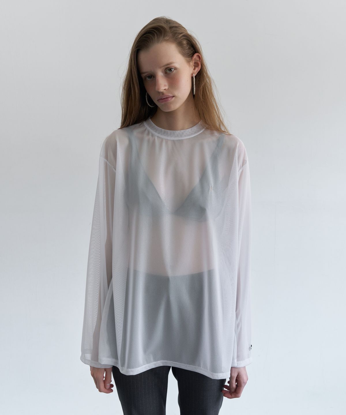 오버듀플레어(OVERDUEFLAIR) MESH LONG SLEEVE T-SHIRT_WHITE SILVER