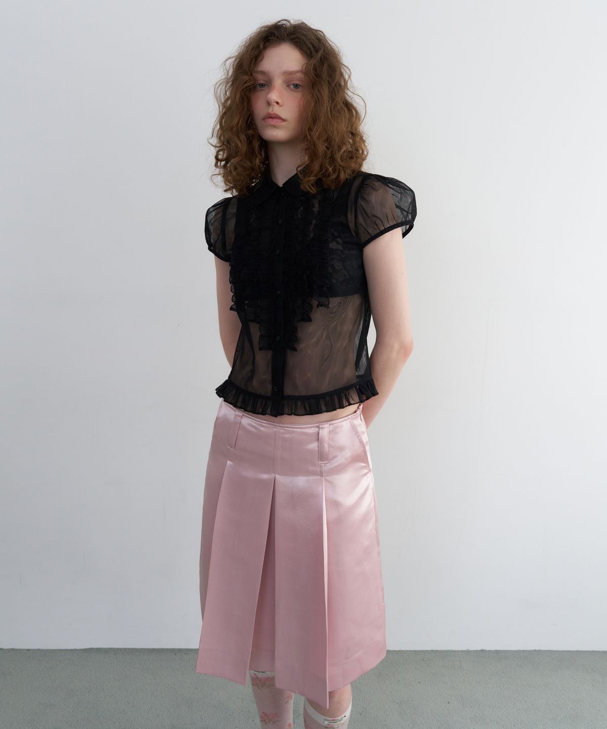 오버듀플레어(OVERDUEFLAIR) VICTORIAN FRILL MESH BLOUSE_BLACK