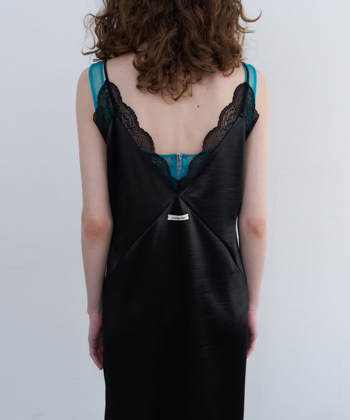 오버듀플레어(OVERDUEFLAIR) LACE SATIN DRESS_BLACK