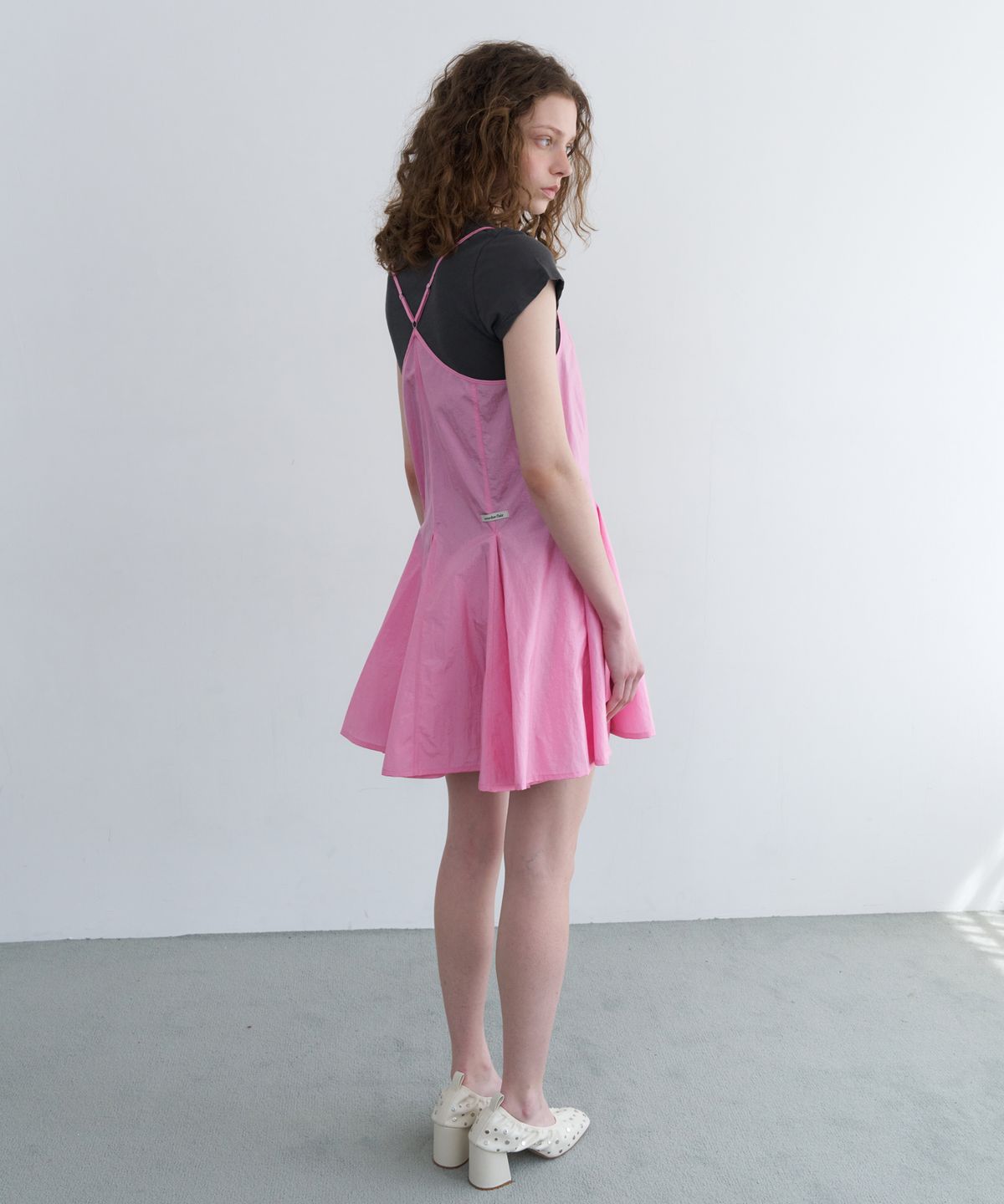 오버듀플레어(OVERDUEFLAIR) GORED MINI DRESS_FUCHSIA PINK