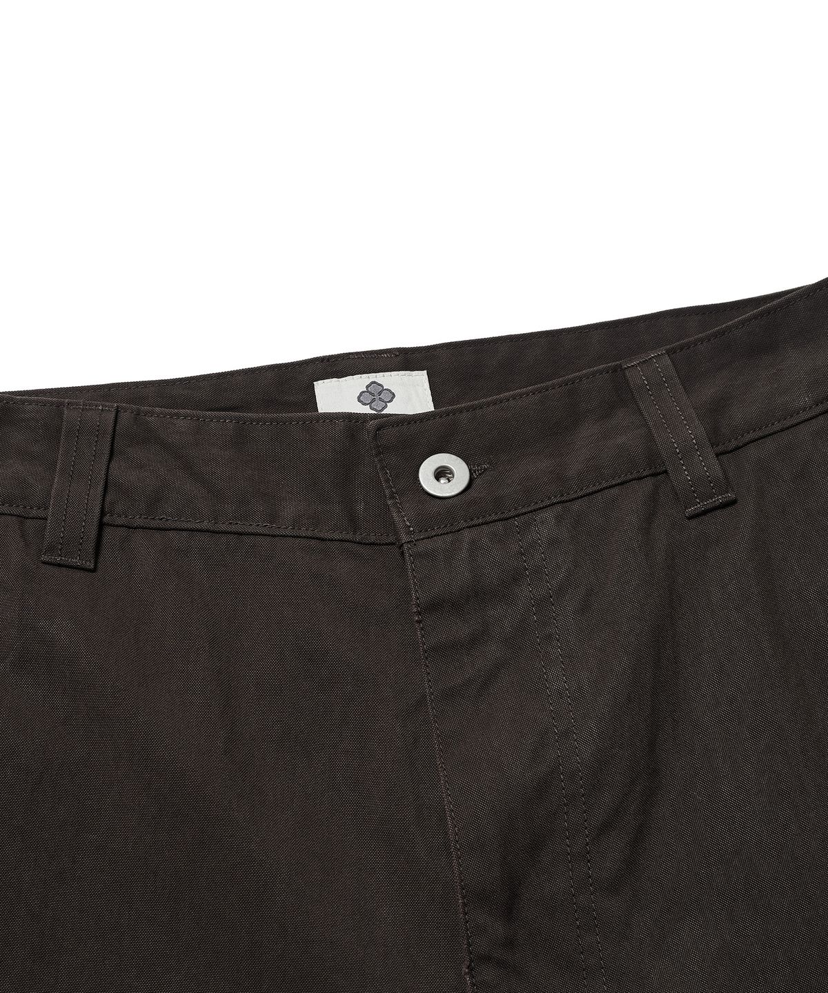 에스파이(ESFAI) CARPENTER BERMUDA SHORTS (BROWN)