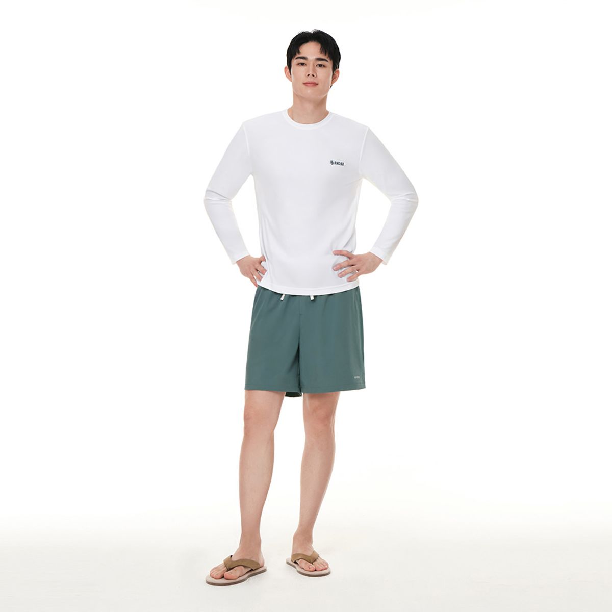 안다르(ANDAR) 풀앤비치 그래픽 릴렉스핏 롱슬리브 (남녀 공용) / UOPWL-03