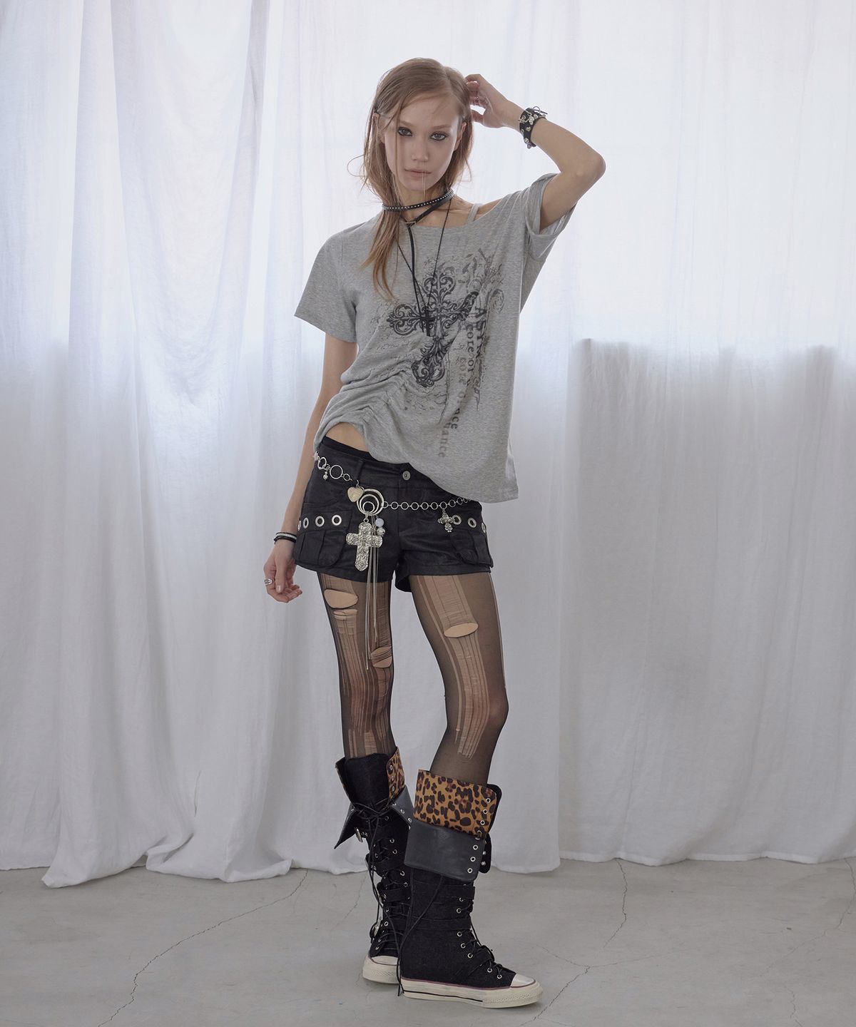 애시메트리(ASYMMETRY) SILENT CROSS SHIRRING TOP / GRAY