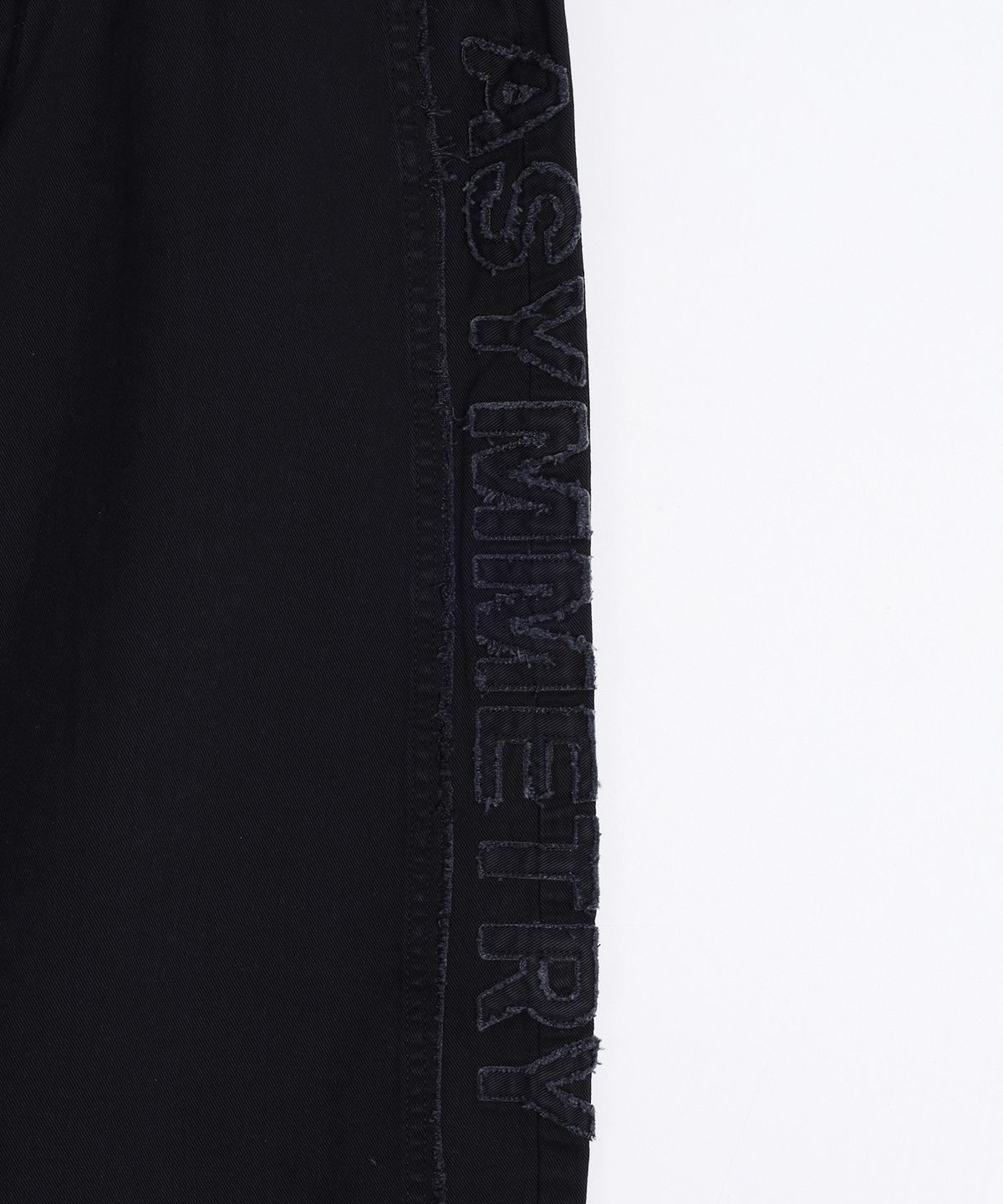 애시메트리(ASYMMETRY) RAW LETTERING PANTS / BLACK