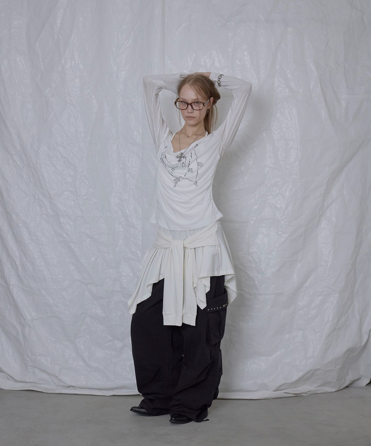 애시메트리(ASYMMETRY) CROWN STRUCTURED POCKET PANTS / BLACK