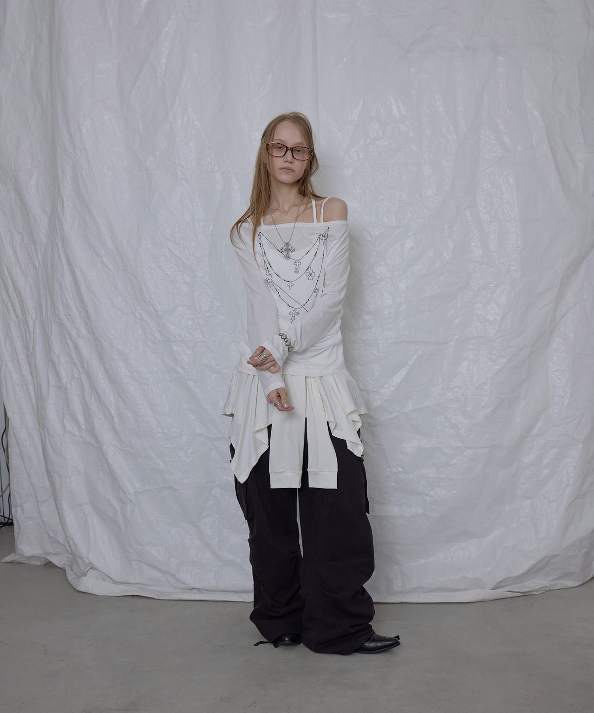 애시메트리(ASYMMETRY) CROWN STRUCTURED POCKET PANTS / BLACK