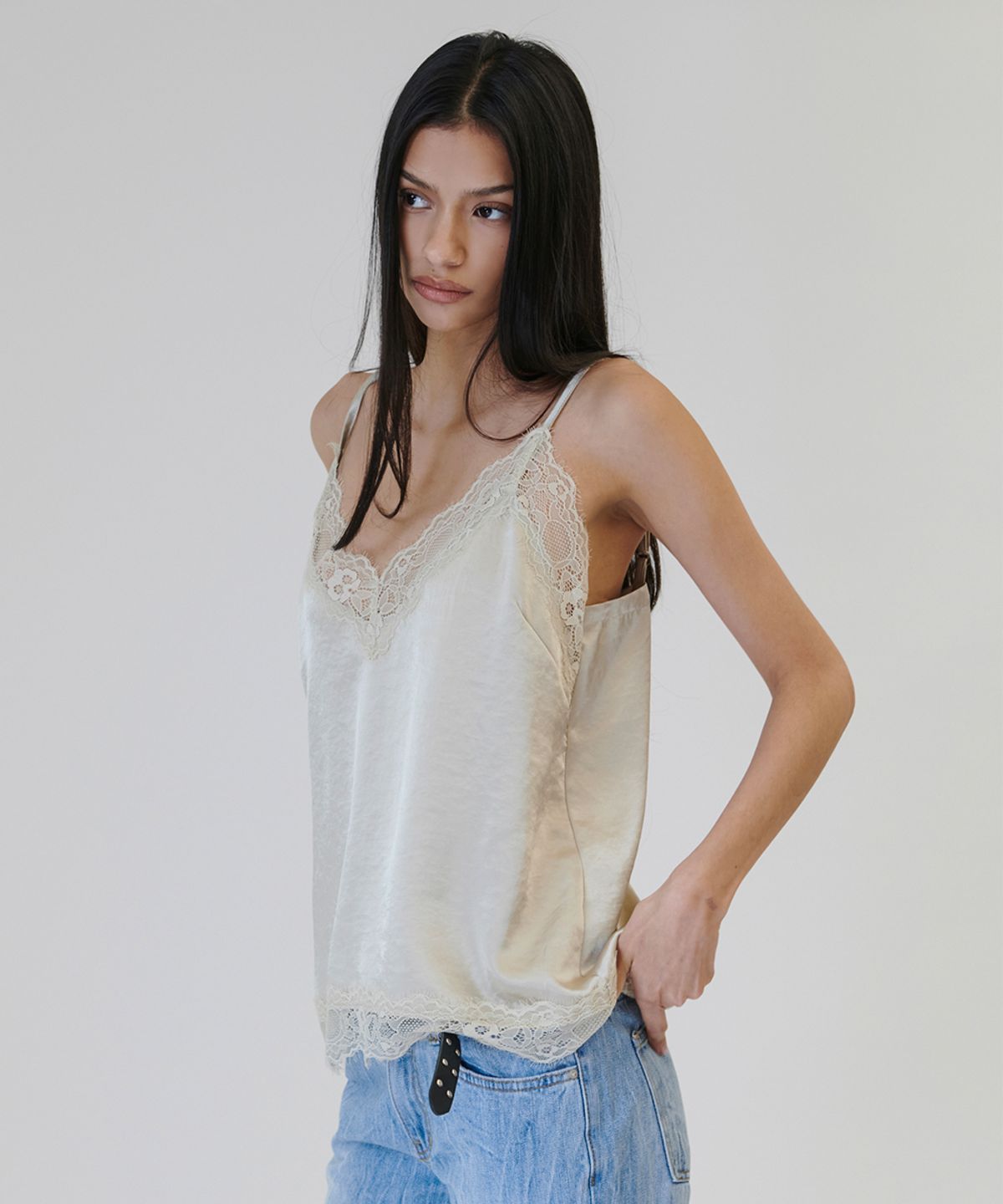 프로젝트 웨이브(PROJECT WAVE) Awesome Satin Lace Top [BEIGE]