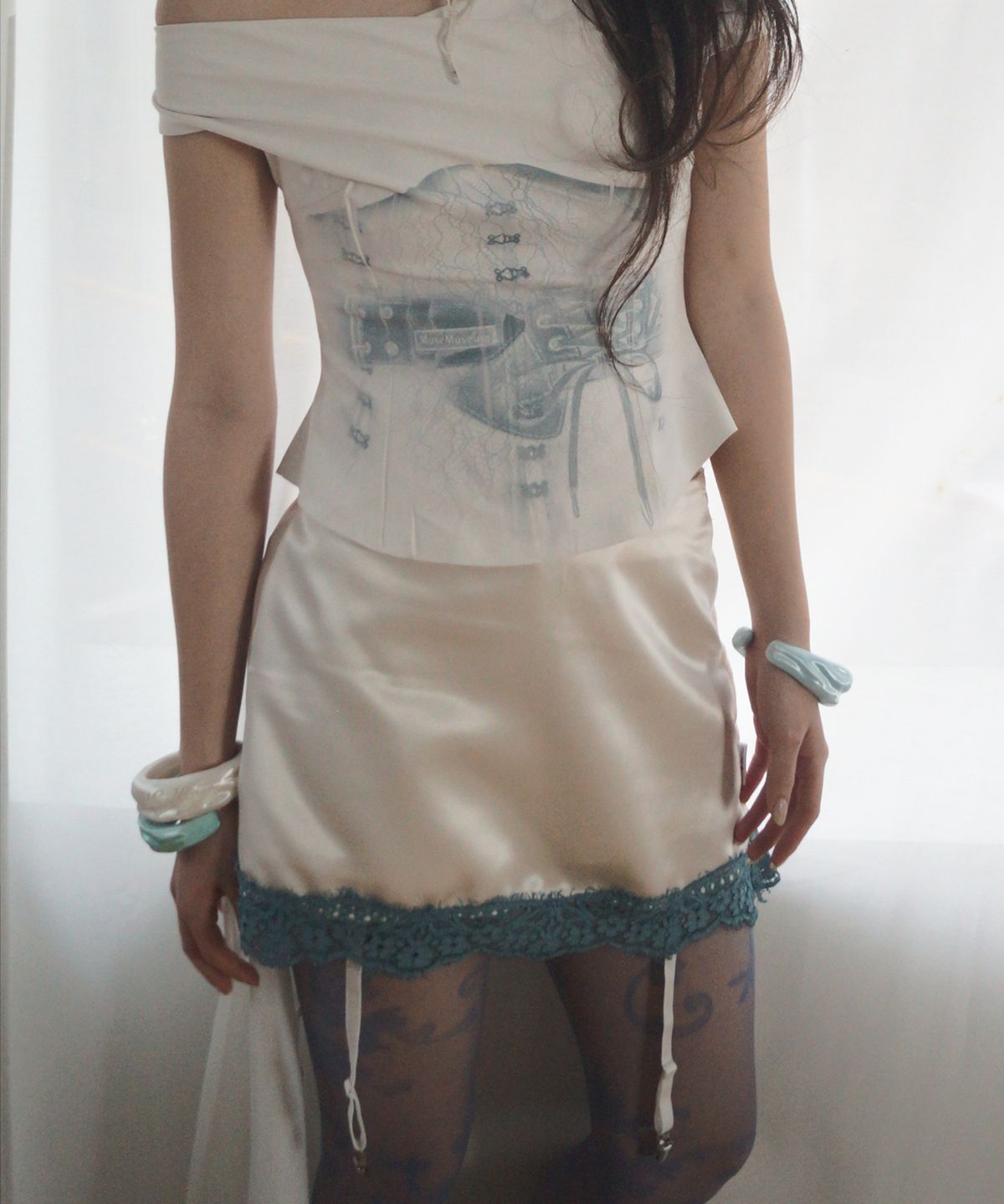 뮤즈뮤지엄(MUSEMUSEUM) Lace Garter Belt Skirt