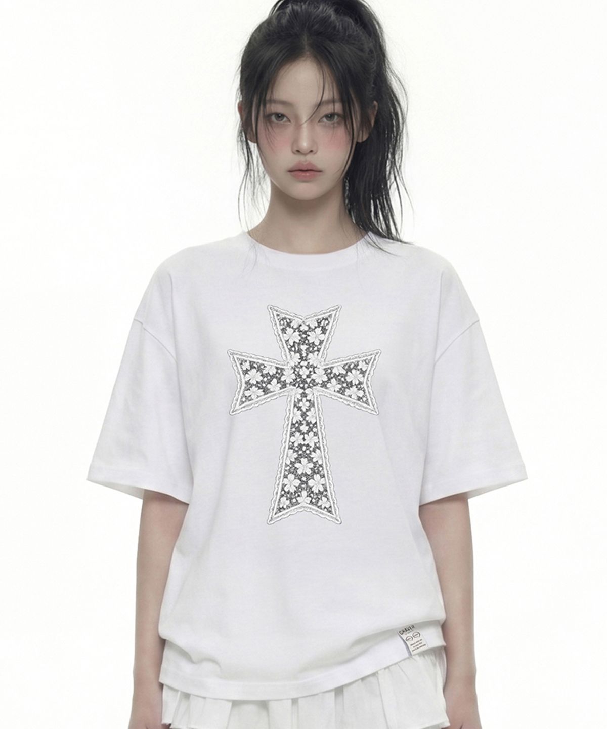 그레이버(GRAVER) [UNISEX]DOT CROSS_F lace 반팔티_2 color