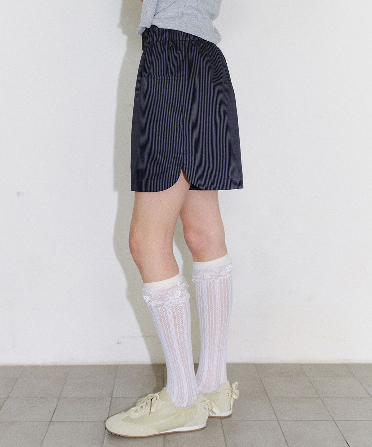 엔오르(EN OR) [CORE] STRIPE COTTON TRUNK PANTS - NAVY