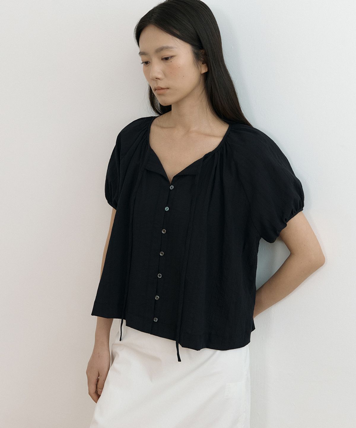 링서울(LINGSEOUL) jacquard shirring string blouse-black