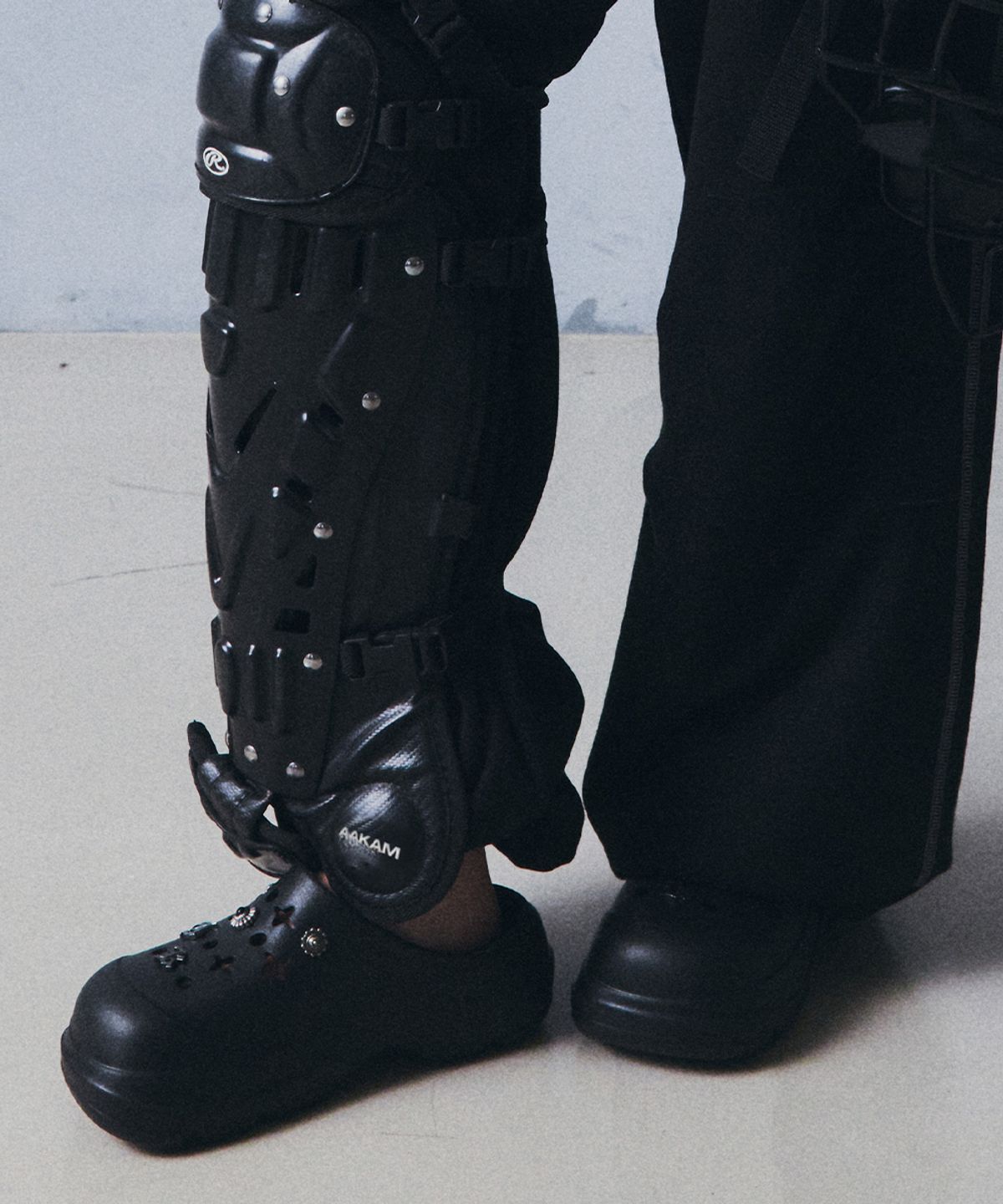 락피쉬웨더웨어(ROCKFISH WEATHERWEAR) [× AAKAM] HAYDEN CLOG - BLACK