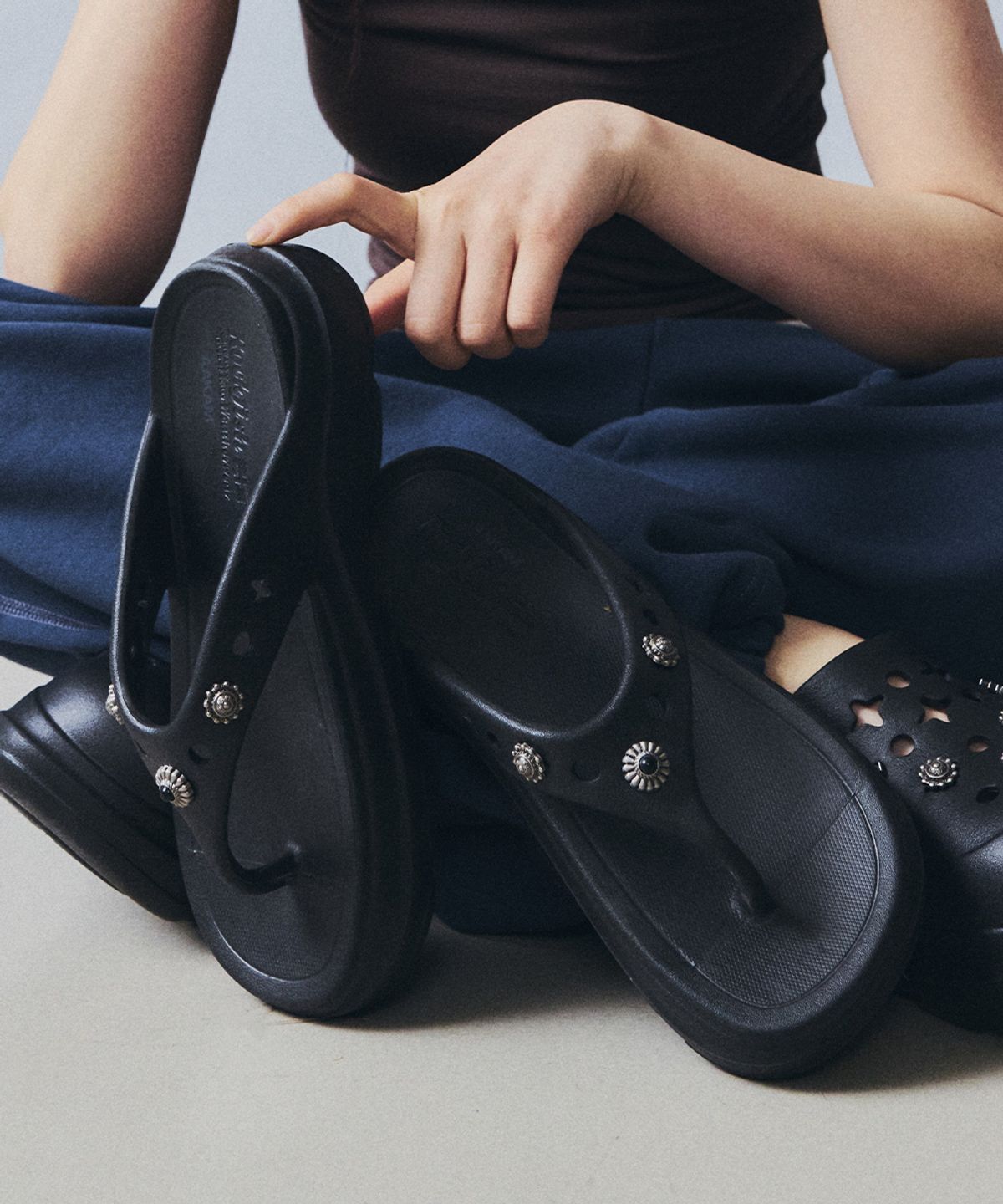 락피쉬웨더웨어(ROCKFISH WEATHERWEAR) [× AAKAM] HAYDEN FLIPFLOP - BLACK