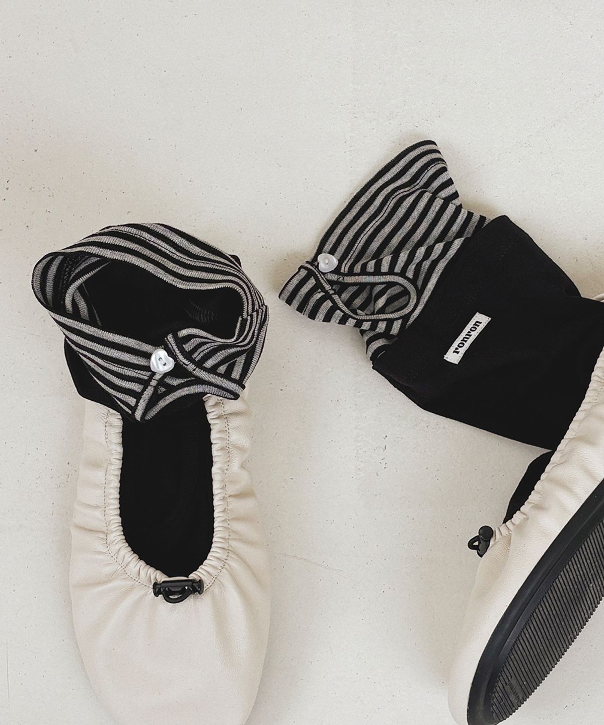 론론(RONRON) [SET] LOGO STRING KNEE SOCKS & LEG WARMERS