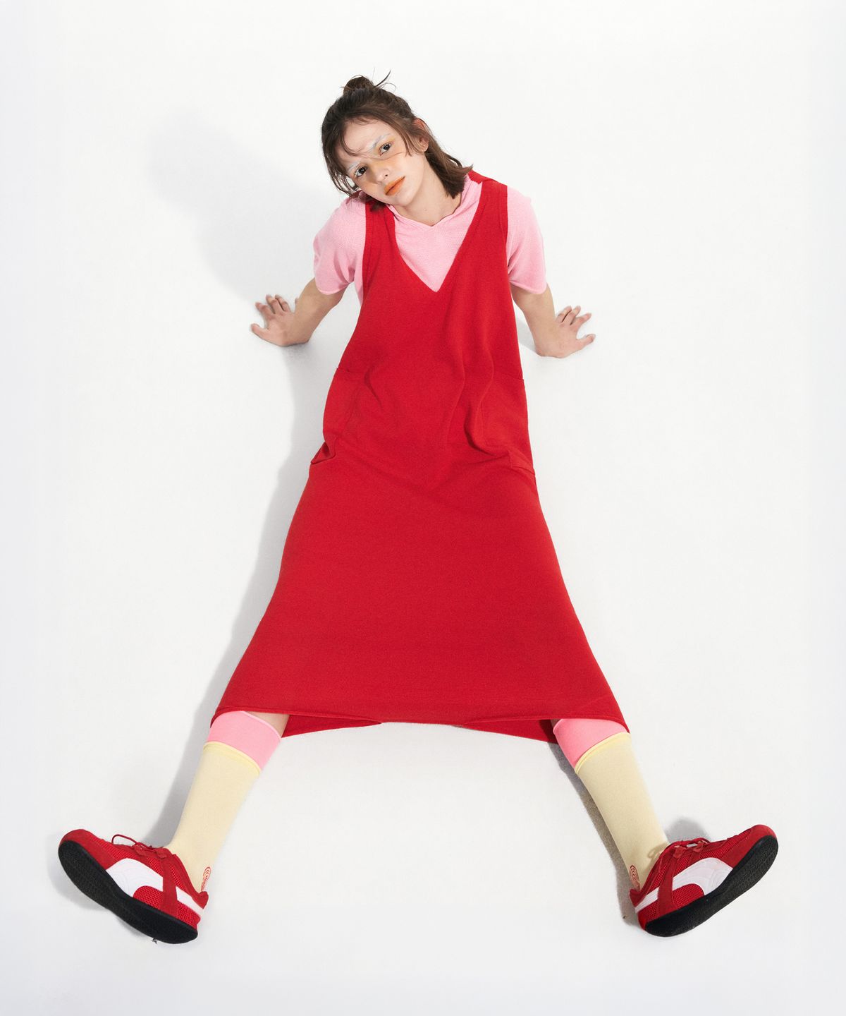 스노야(SNOYA) 26SS 린넨 블렌디드 홀가먼트 롬퍼 원피스