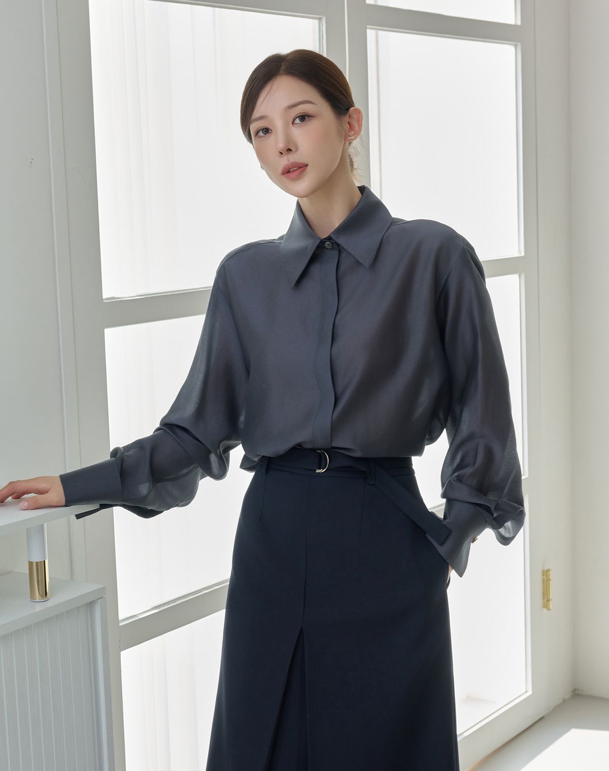 지에마르(GIEMAR) [색상추가] GOLD BOTTON TENCEL BLOUSE 6color 골드버튼 텐셀 블라우스 6color