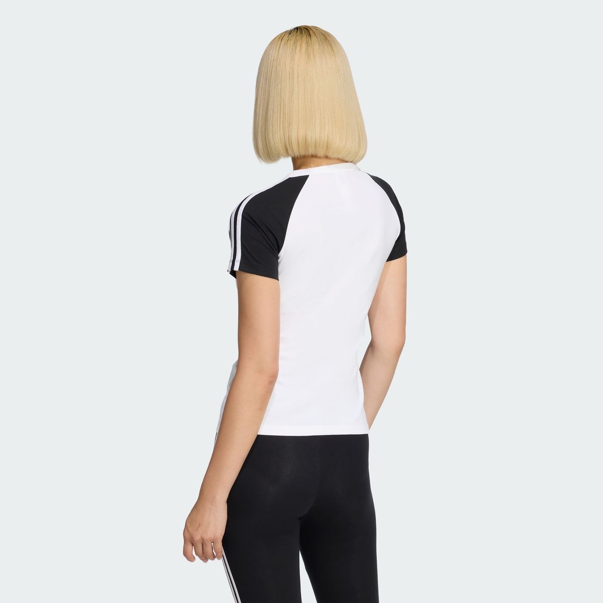 아디다스(ADIDAS) 슈퍼스타 티셔츠 - 화이트:블랙 / KD3799