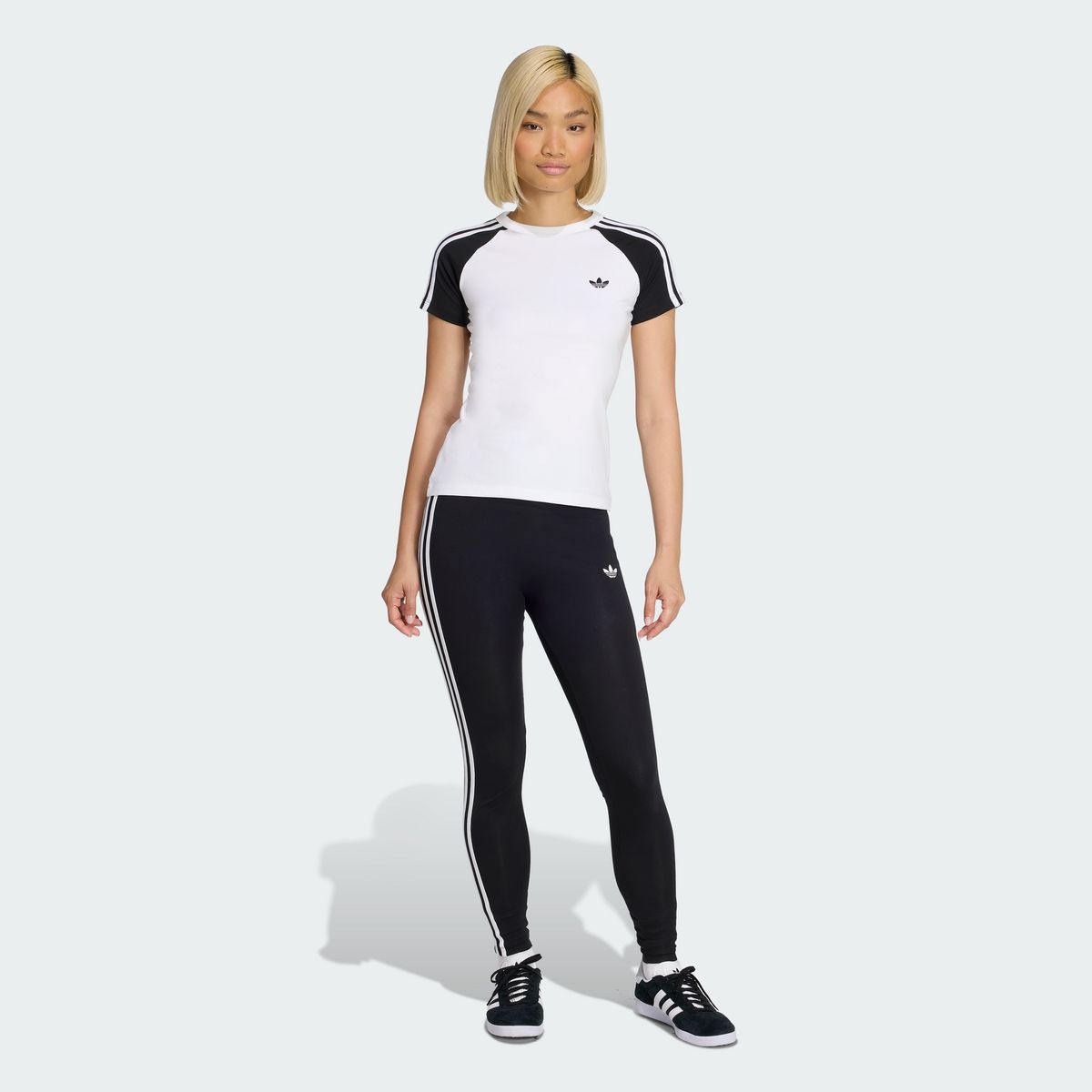 아디다스(ADIDAS) 슈퍼스타 티셔츠 - 화이트:블랙 / KD3799