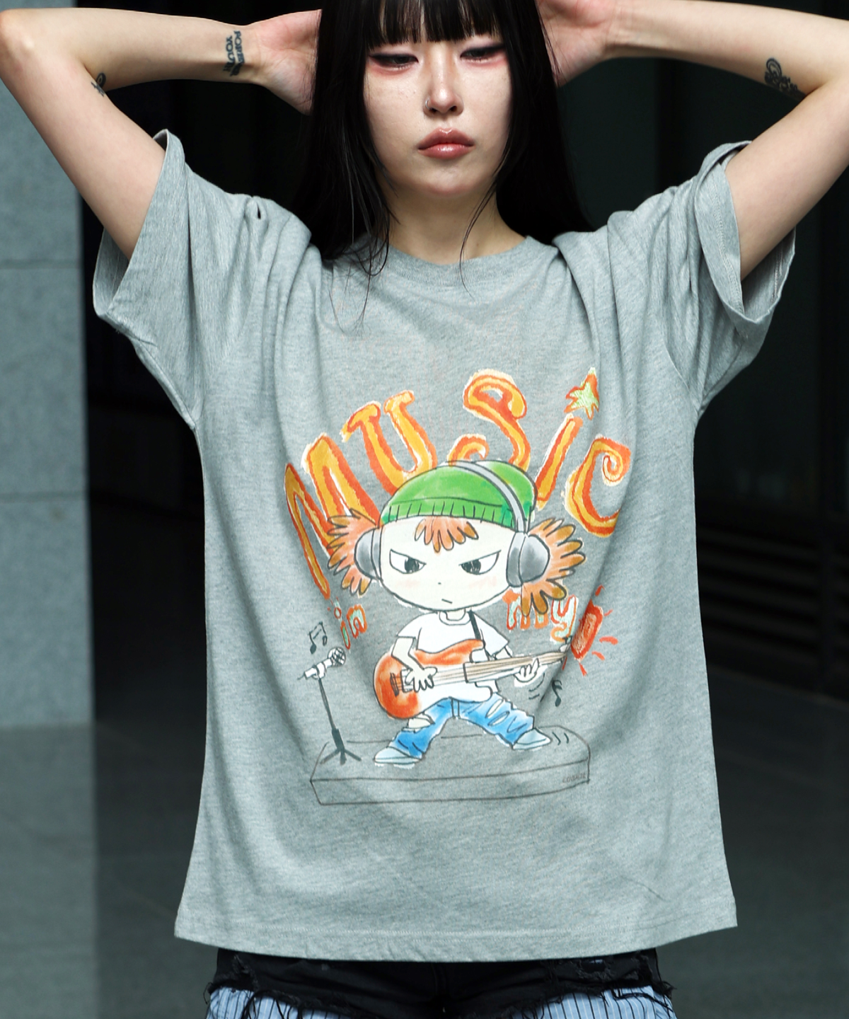 커버라이즈(COVERIZE) MUSIC GIRL 캐릭터 티셔츠 (GRAY / WHITE / BLACK)