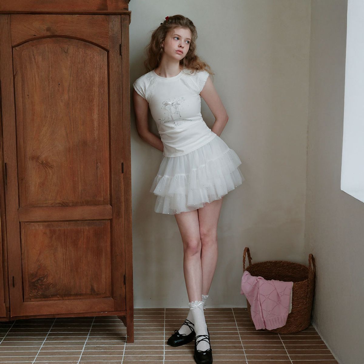쎄무아듀(CEST MOIDEW) Cest_Rhinestone cap sleeve top