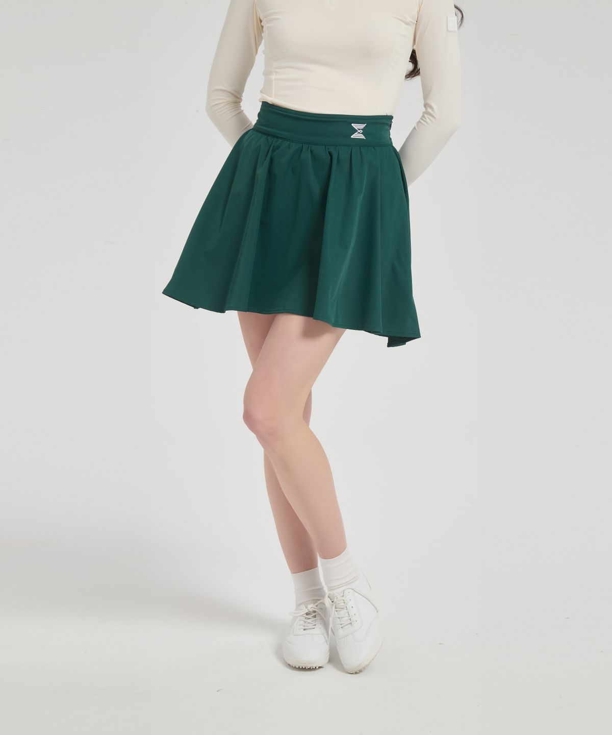 이파르카(E.PARCA) 파인트리 하이웨이스트 플레어 스커트