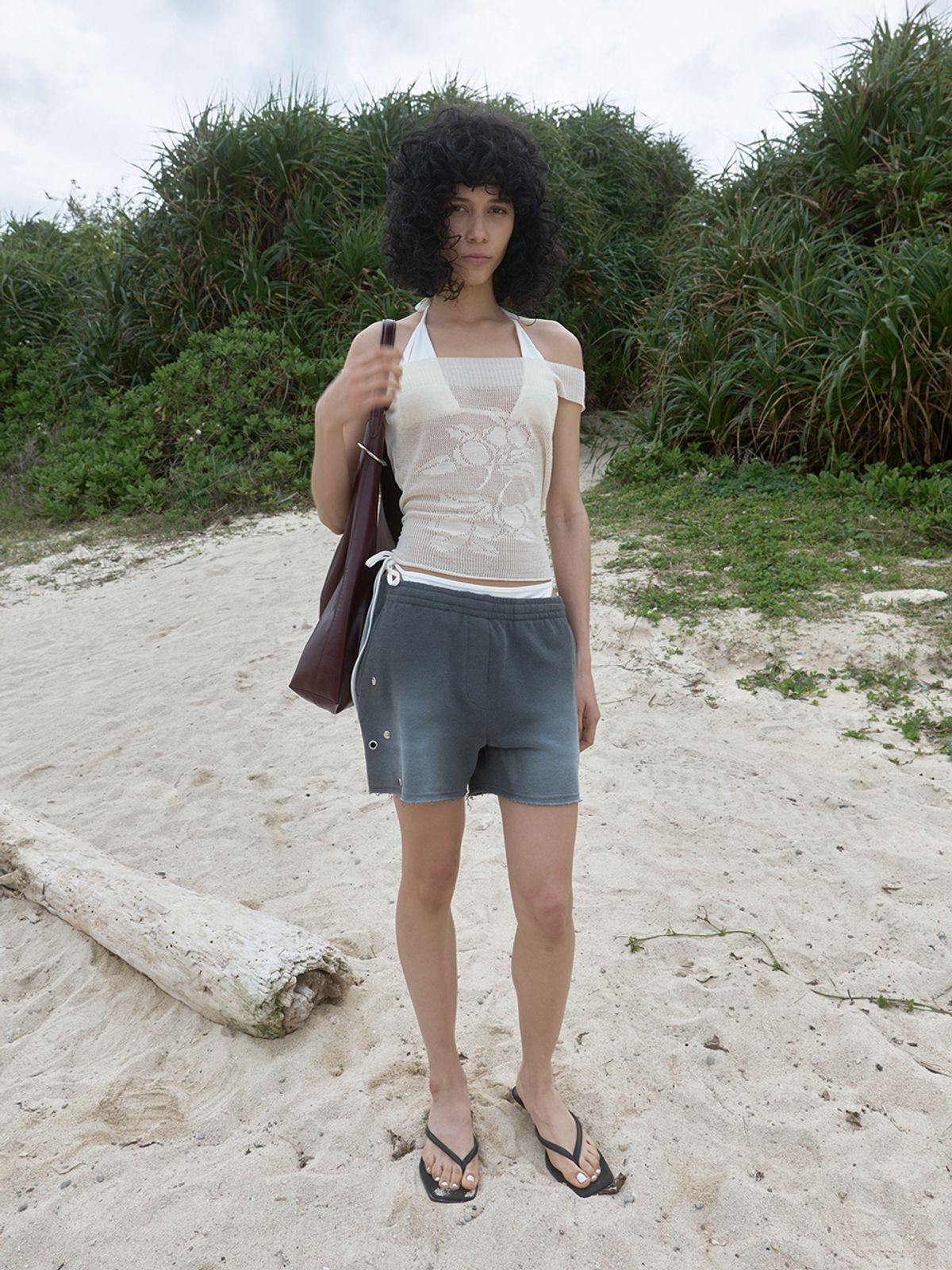 기준(KIJUN) Faded Stud Shorts Charcoal