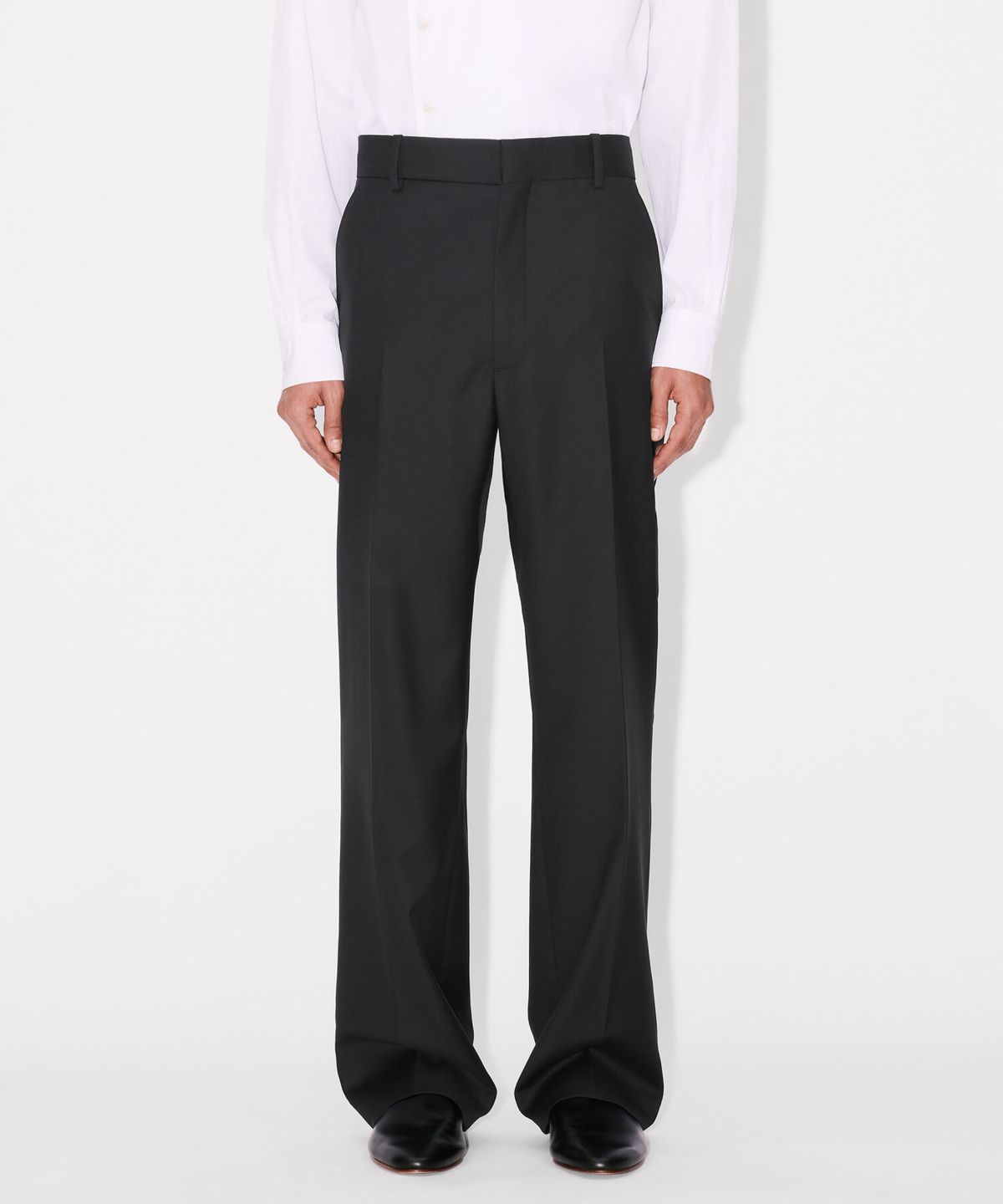 겐조(KENZO) 남성 26SS 스트레이트 테일러드 팬츠_K265AMP102BKA
