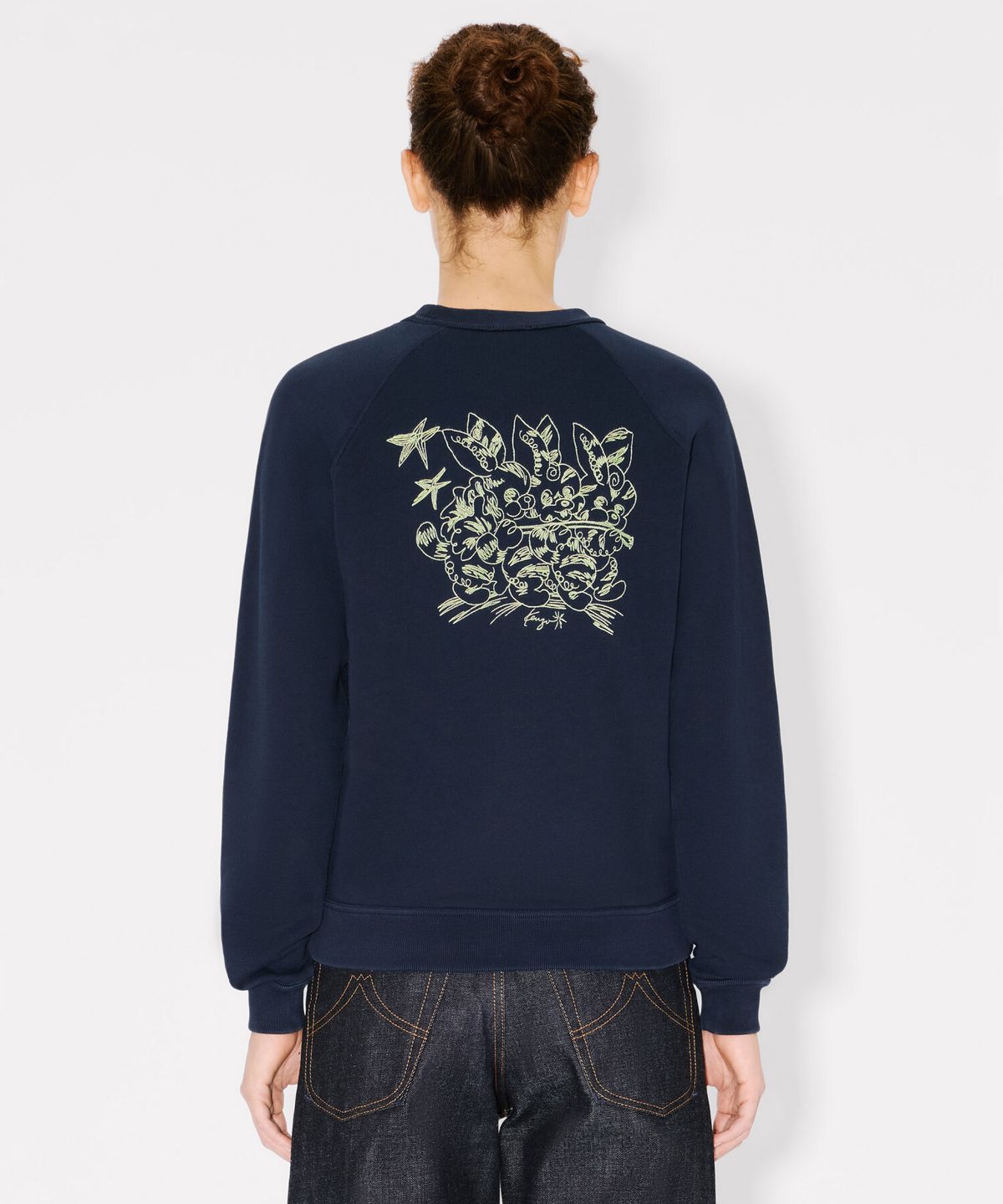 겐조(KENZO) 여성 겐조 카툰 아웃라인 자수 클래식 스웻셔츠_K265AWWC01NYX