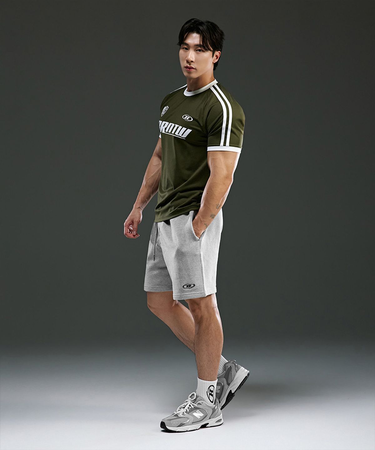 본투윈(BORN TO WIN) BRNTW TRACK LINE T-SHIRTS [KHAKI]