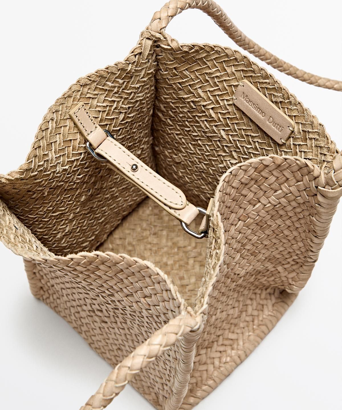 마시모두띠(MASSIMO DUTTI) 나파 가죽 위빙 버킷 백