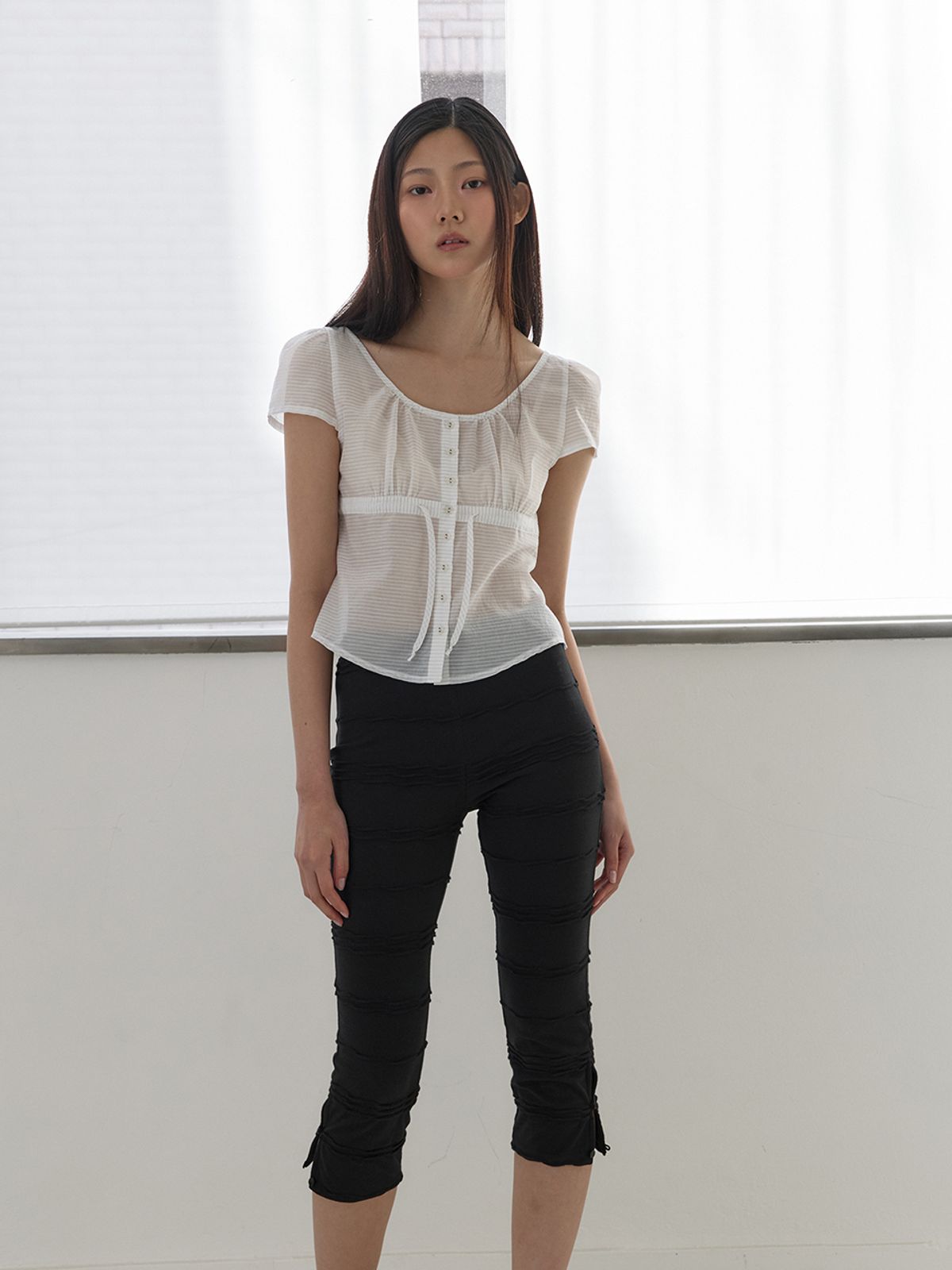 어펙션(AFFECTION) Ivy Blouse (White)