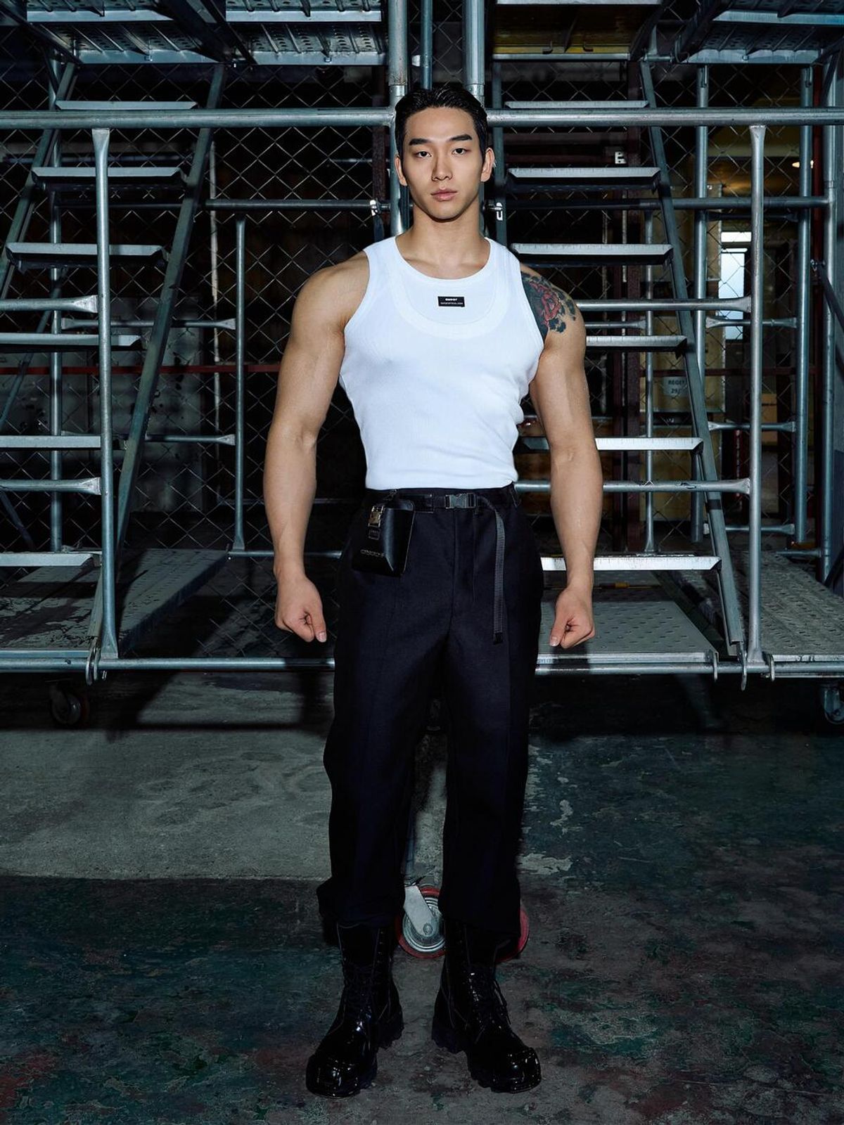 아웃오브(OUTOF) Double Round Neck Sleeveless