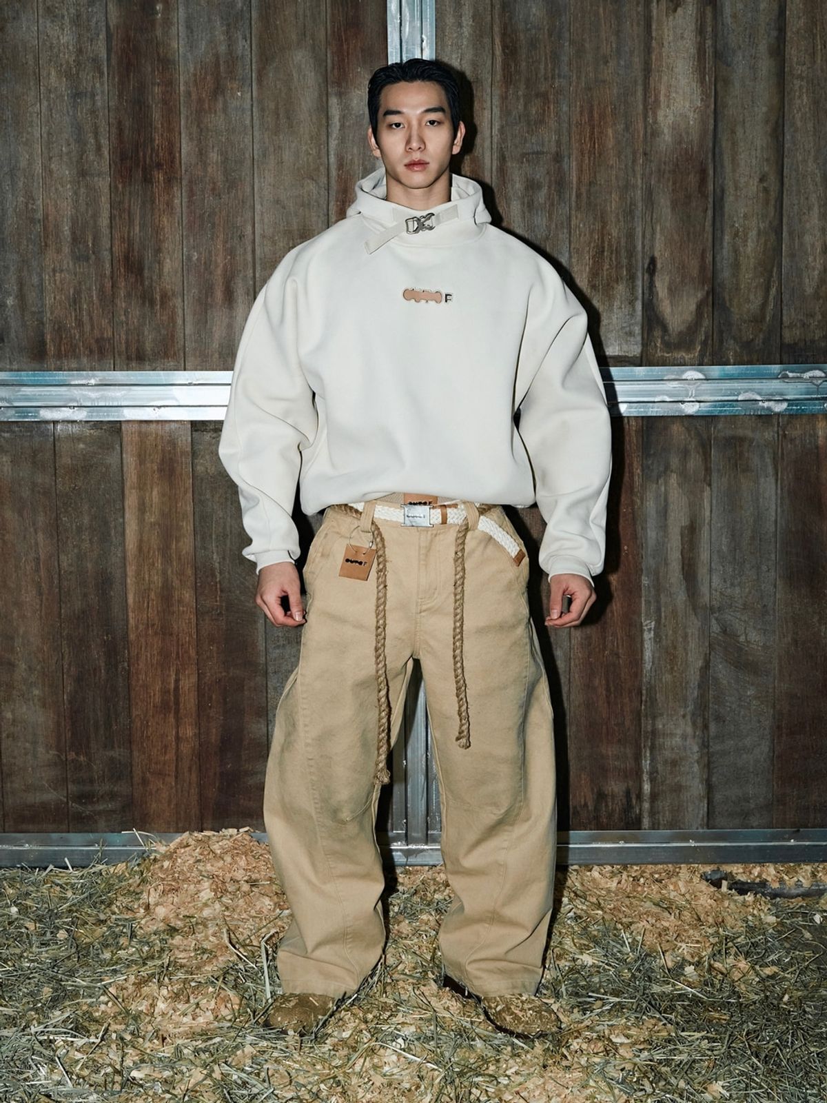 아웃오브(OUTOF) Dirty Khaki Denim Pant