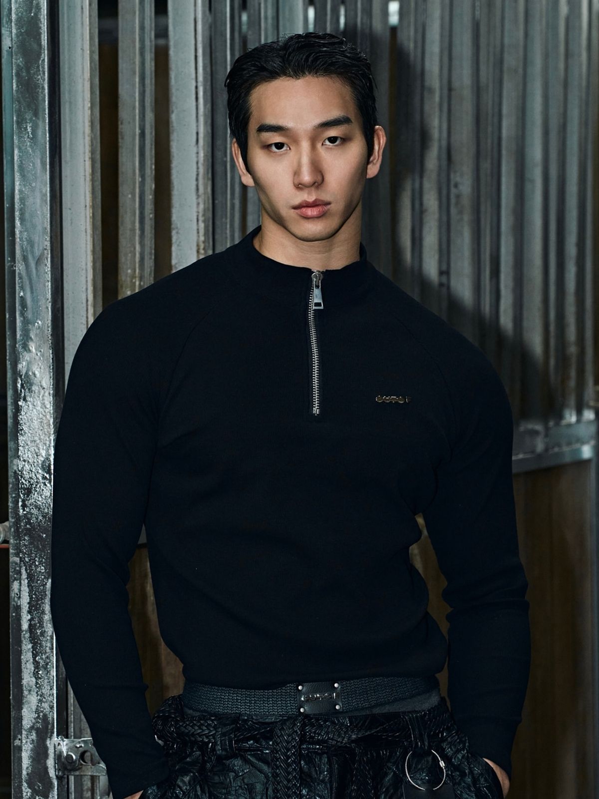 아웃오브(OUTOF) Cotton Raglan Zipup Shirt