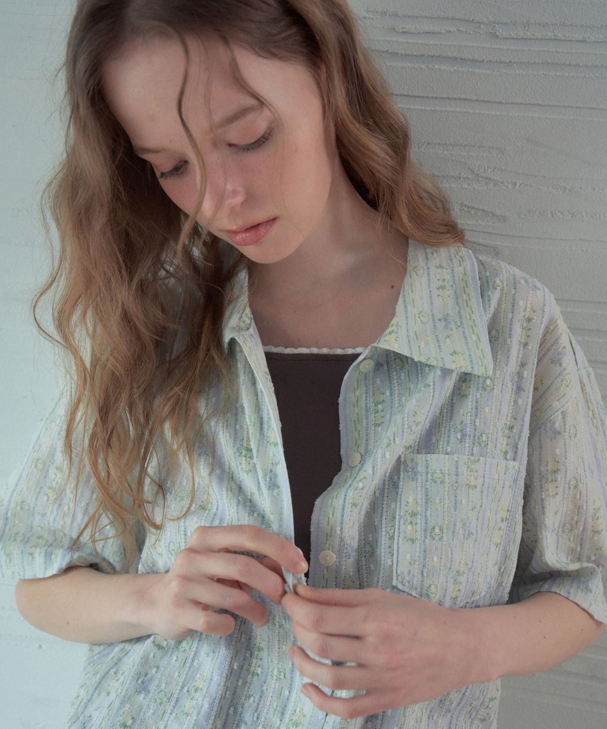 아우어노스텔지아(OURNOSTALGIA) Vintage Floral Half Shirt_Purple(OB6SH03)
