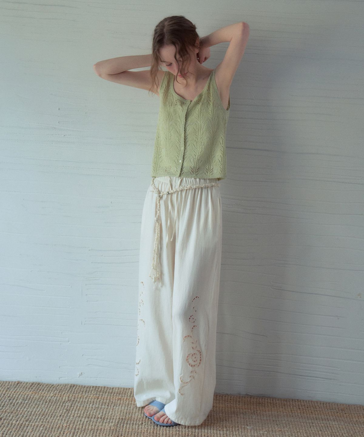아우어노스텔지아(OURNOSTALGIA) Crochet Sleeveless Knit_Milky Green(OC26KN20)