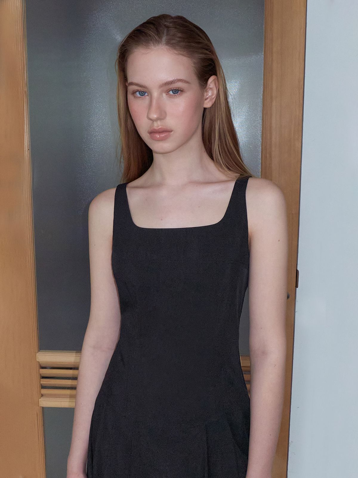 에트몽(ETMON) Pintuck Stitch Sleeveless Dress, Black