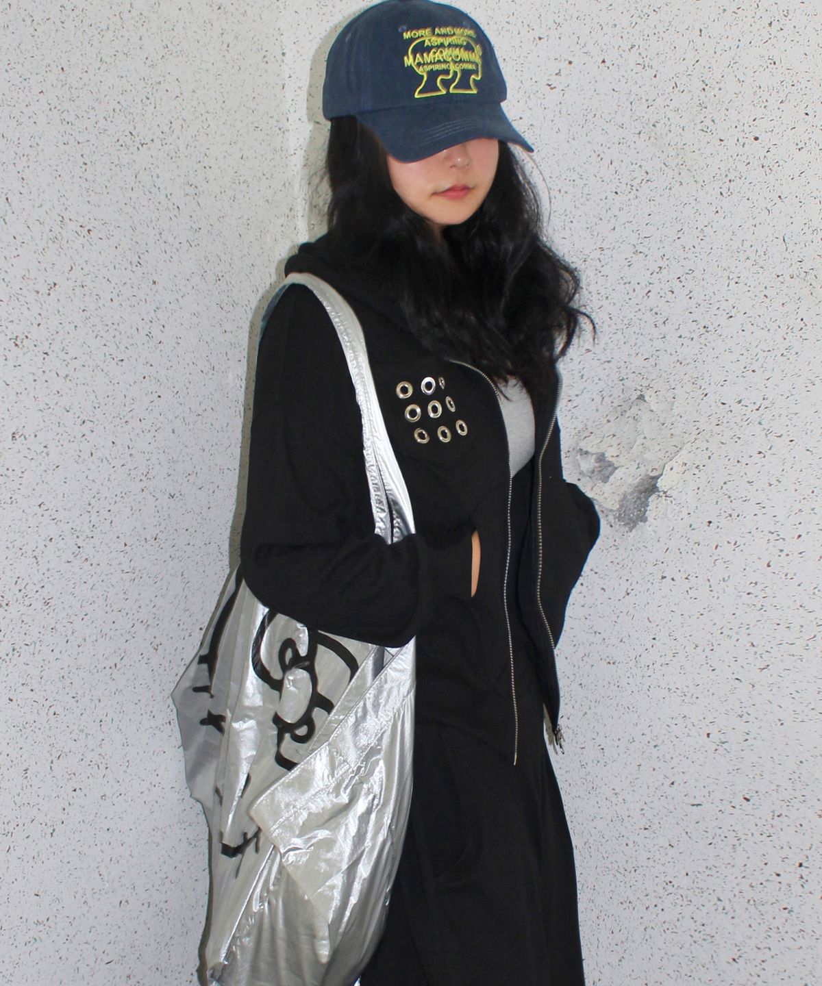 라 메종 스튜디오(LA MAISON STUDIO) EYELET SEVEN HOODIE ZIP-UP BLACK/BLACKGRAY(FCG1ZP696M)