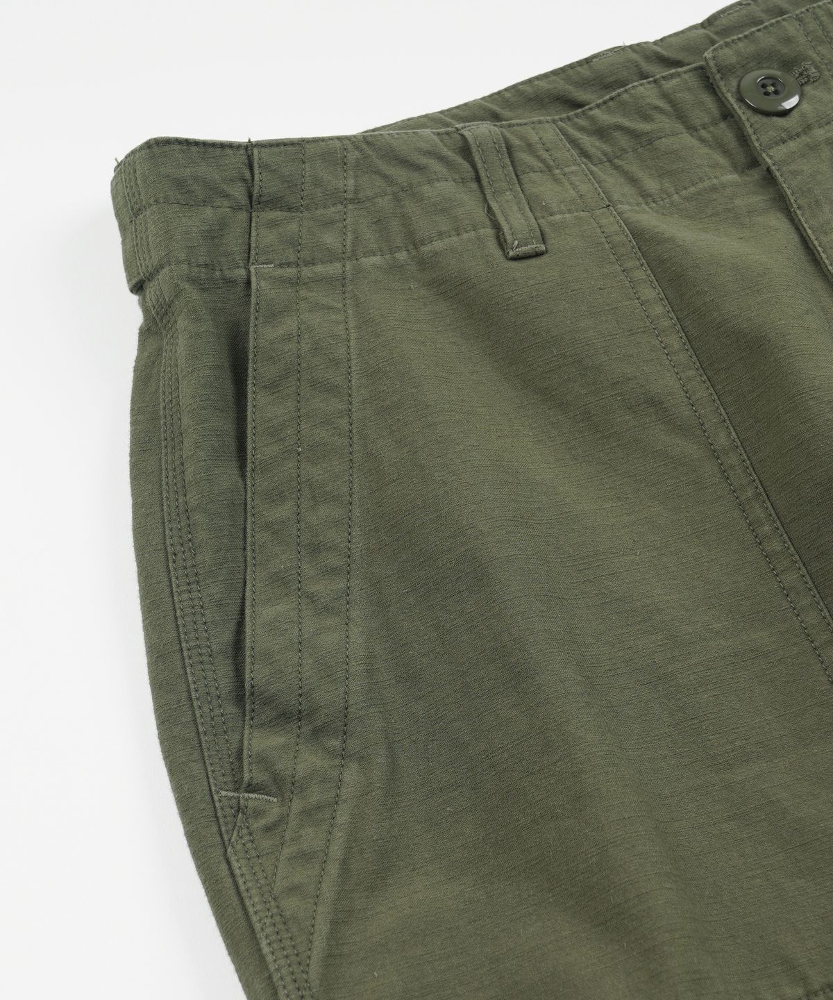 프리즘웍스(FRIZMWORKS) BACKSATIN ESSENTIAL FATIGUE SHORTS _ OLIVE