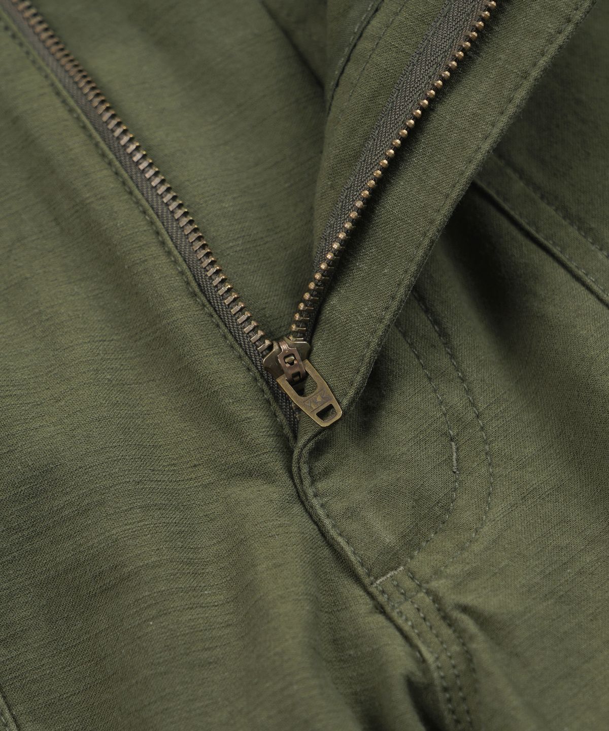 프리즘웍스(FRIZMWORKS) BACKSATIN ESSENTIAL FATIGUE SHORTS _ OLIVE