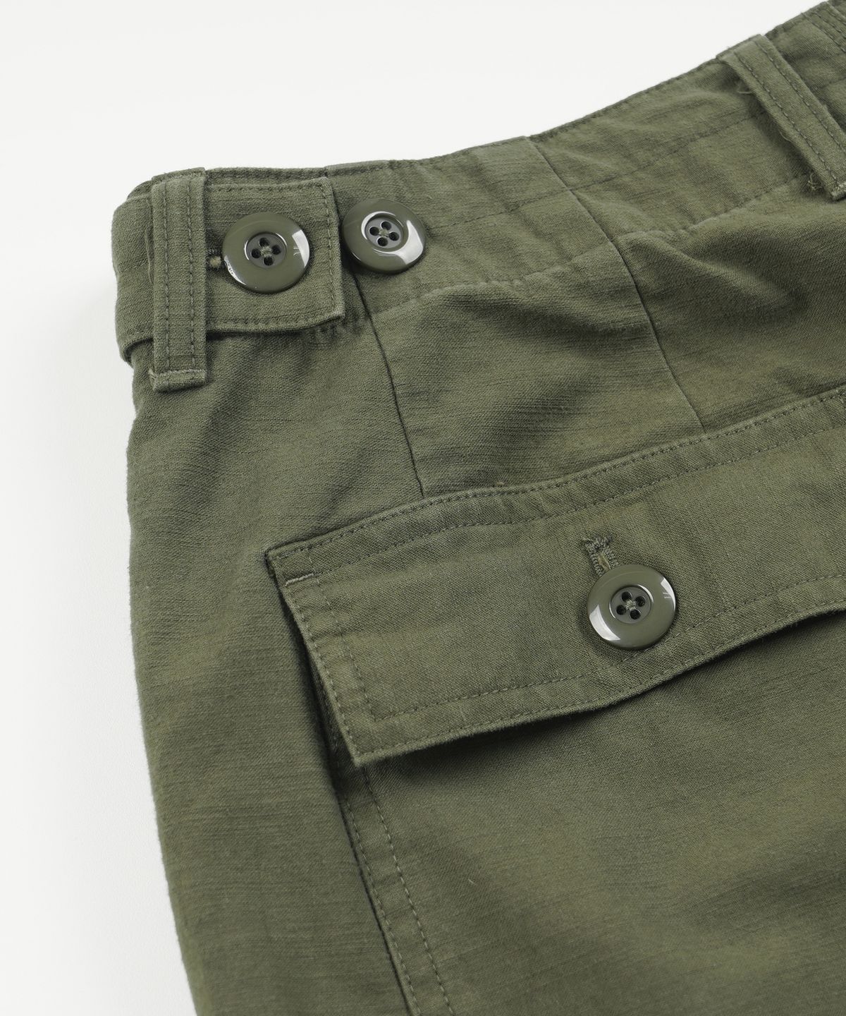 프리즘웍스(FRIZMWORKS) BACKSATIN ESSENTIAL FATIGUE SHORTS _ OLIVE