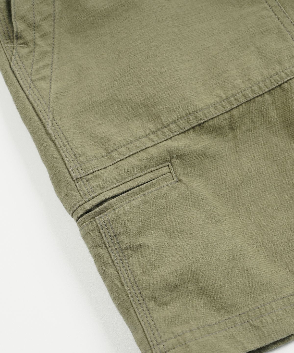 프리즘웍스(FRIZMWORKS) BACKSATIN ESSENTIAL FATIGUE SHORTS _ KHAKI BEIGE