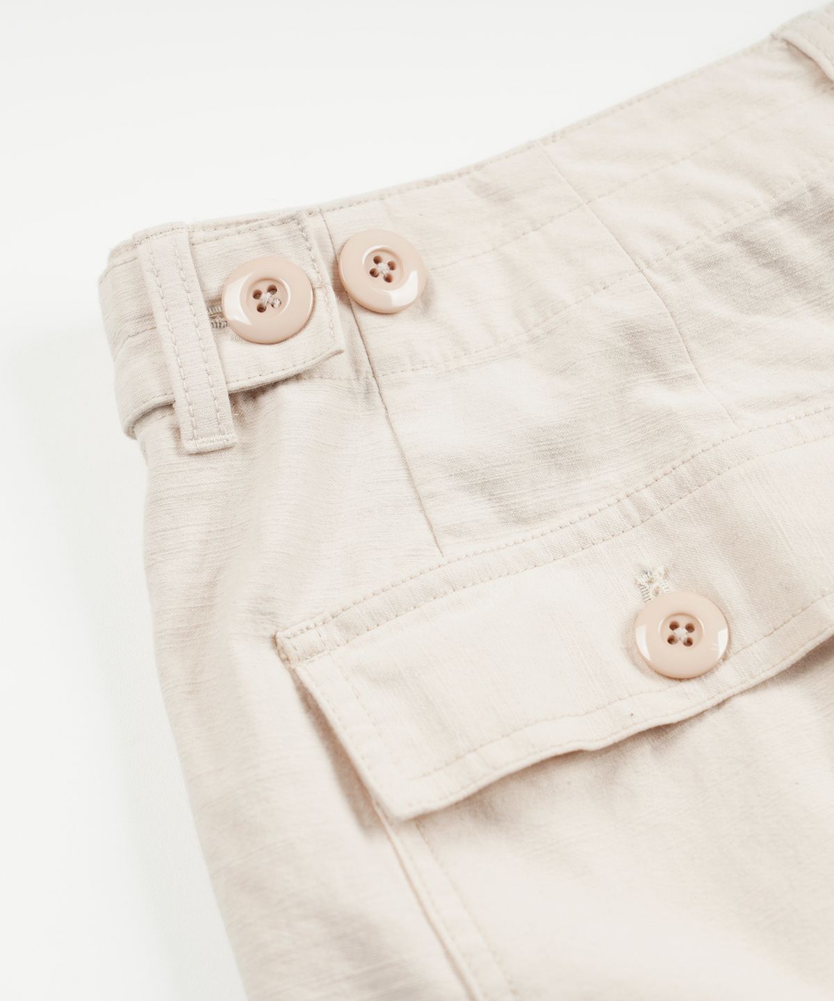 프리즘웍스(FRIZMWORKS) BACKSATIN ESSENTIAL FATIGUE SHORTS _ CREAM