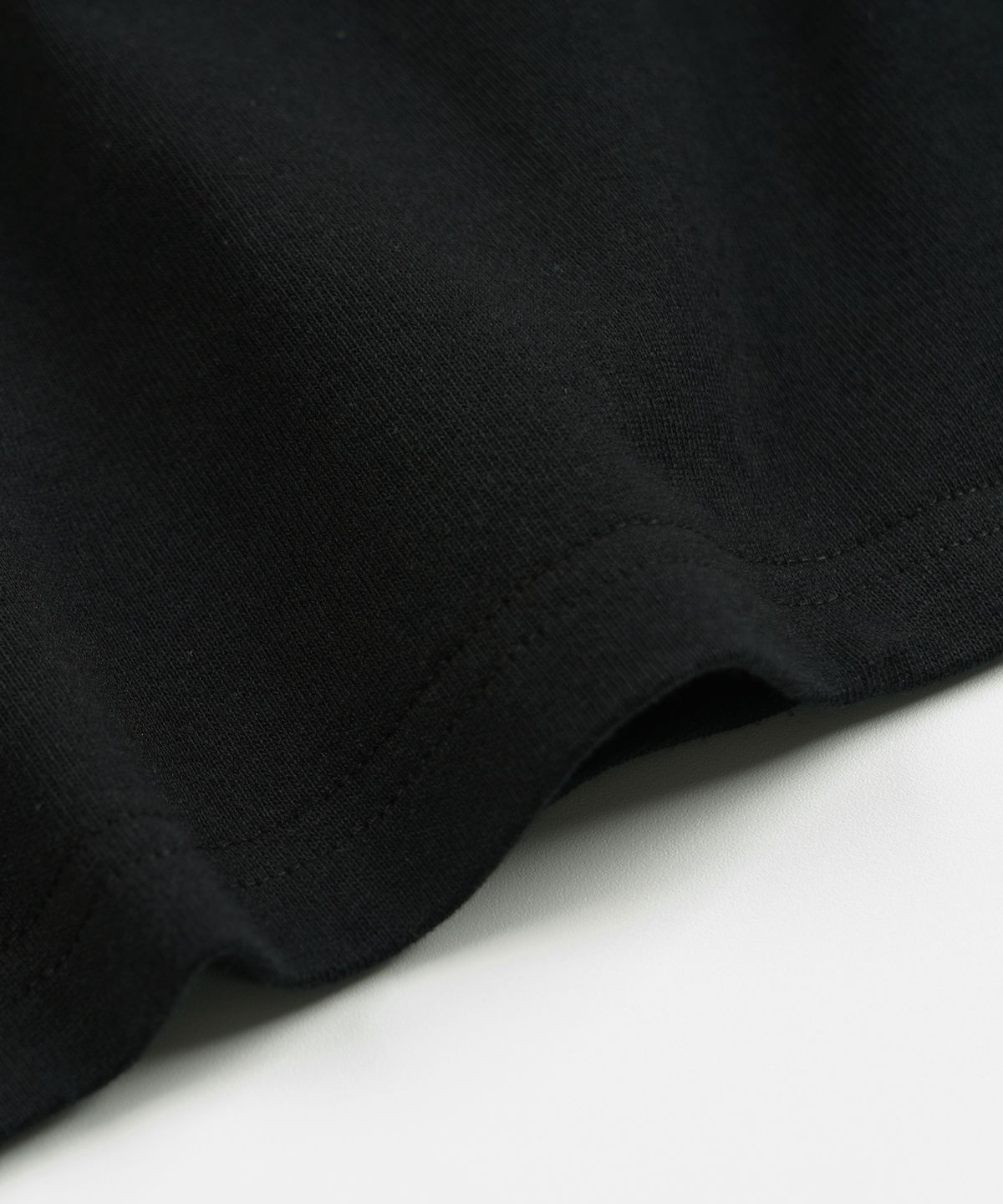 프리즘웍스(FRIZMWORKS) SCRATCH BUILT MOTORS HALF TEE _ BLACK