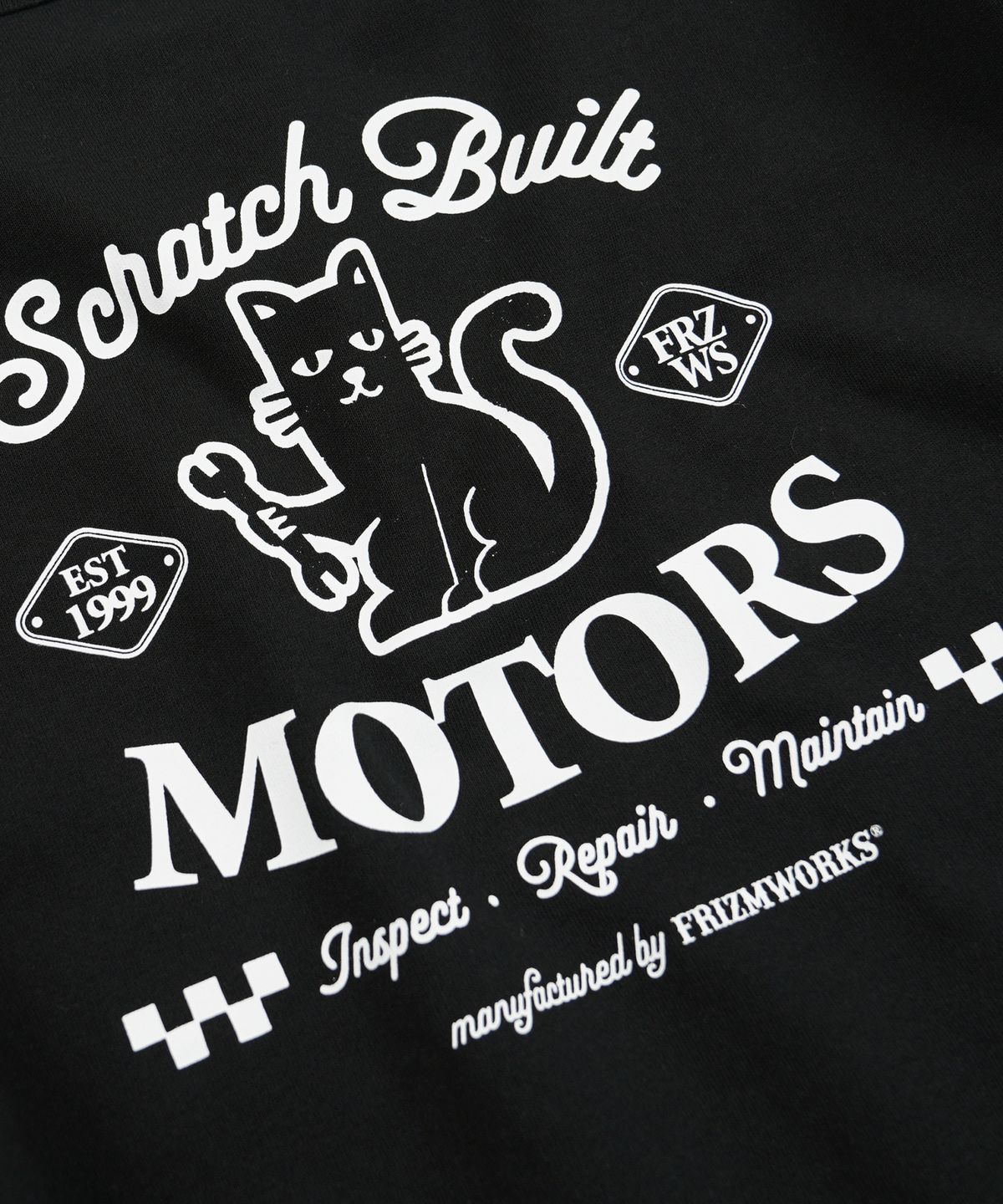 프리즘웍스(FRIZMWORKS) SCRATCH BUILT MOTORS HALF TEE _ BLACK